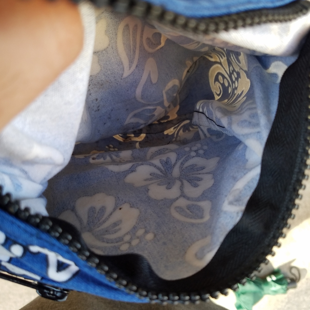 Local Design Shoulder Bag - Picture 2 of 10